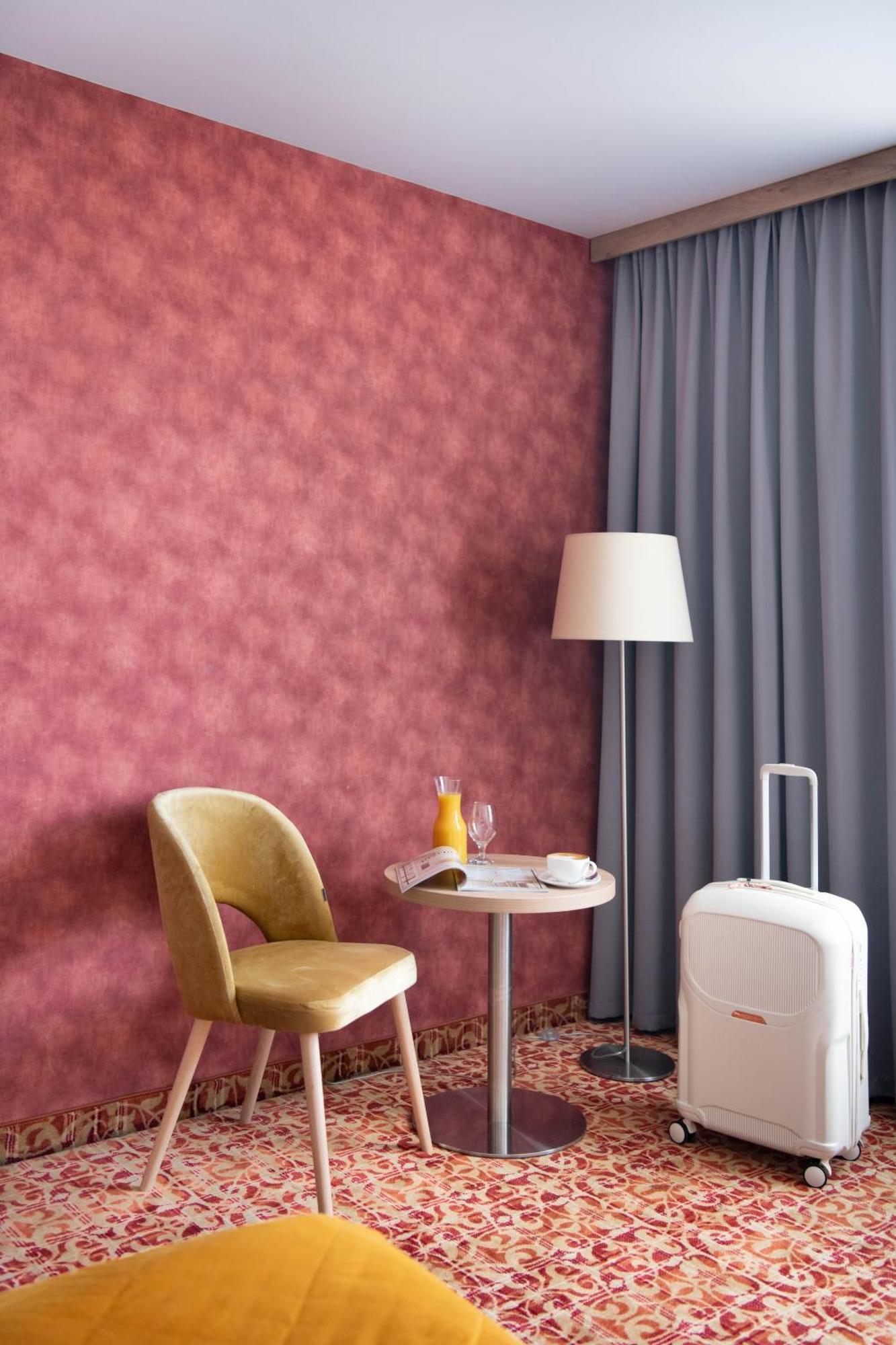 Hotel Arche Ζεστοκόβα Εξωτερικό φωτογραφία