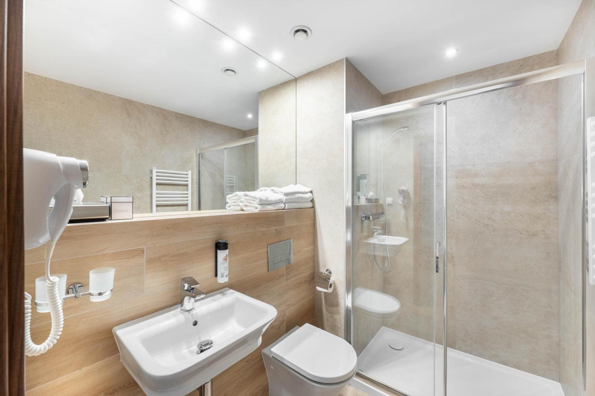 Hotel Arche Ζεστοκόβα Εξωτερικό φωτογραφία